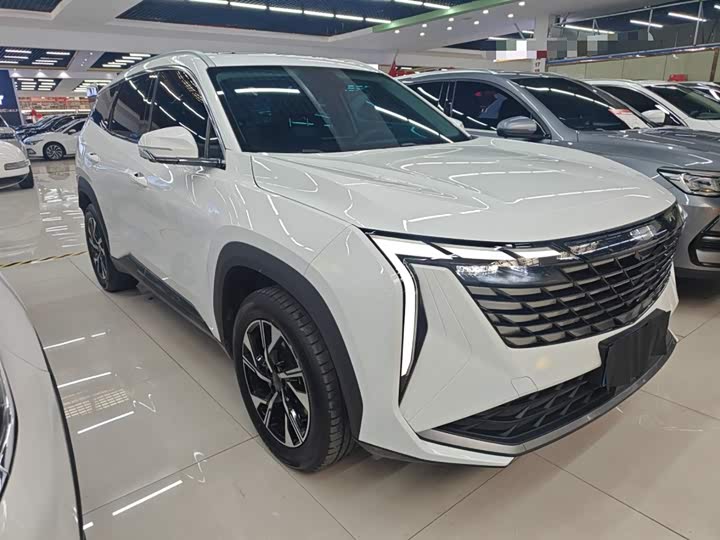 Фото 4 - Geely Atlas L