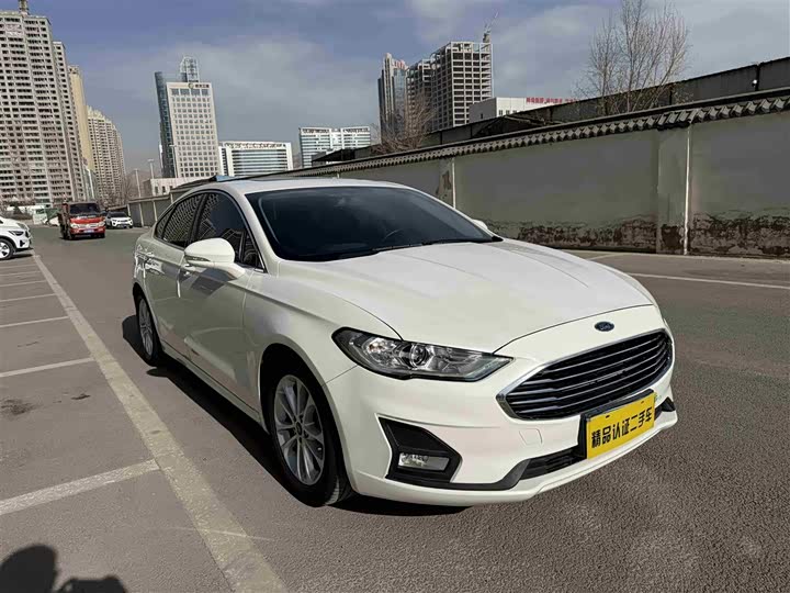 Фото 3 - Ford Mondeo