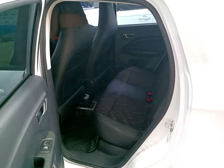 Фото 6 - Leapmotor T03