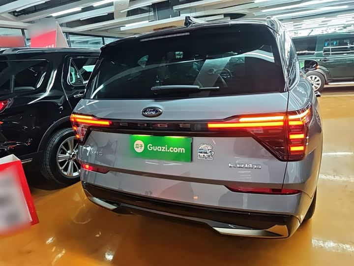 Фото 6 - Ford Edge