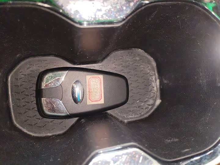 Фото 9 - Changan Oshan X5