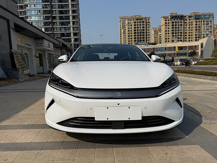 Фото 2 - BYD Qin L