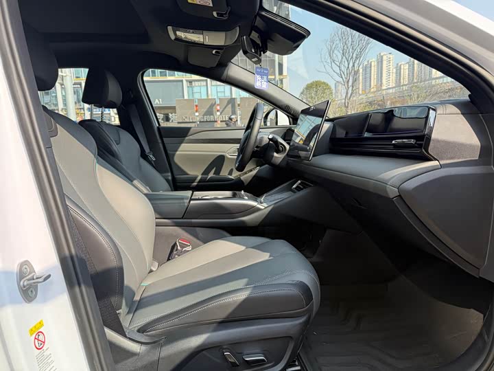 Фото 9 - BYD Qin L