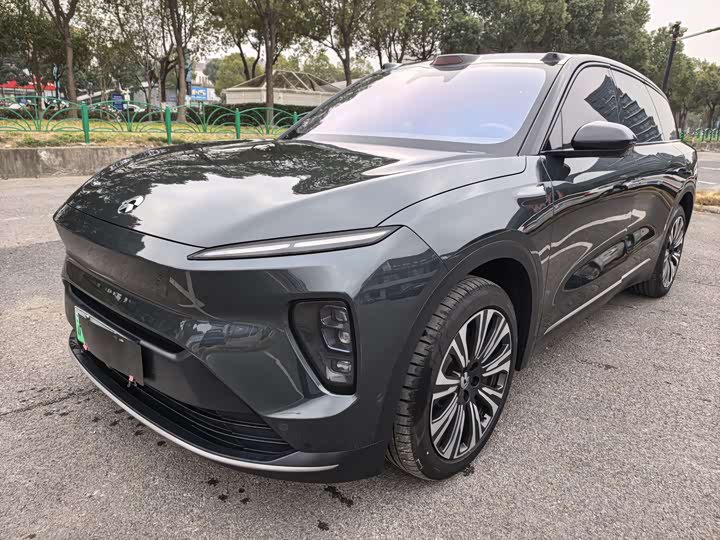 Фото 1 - Nio ES8