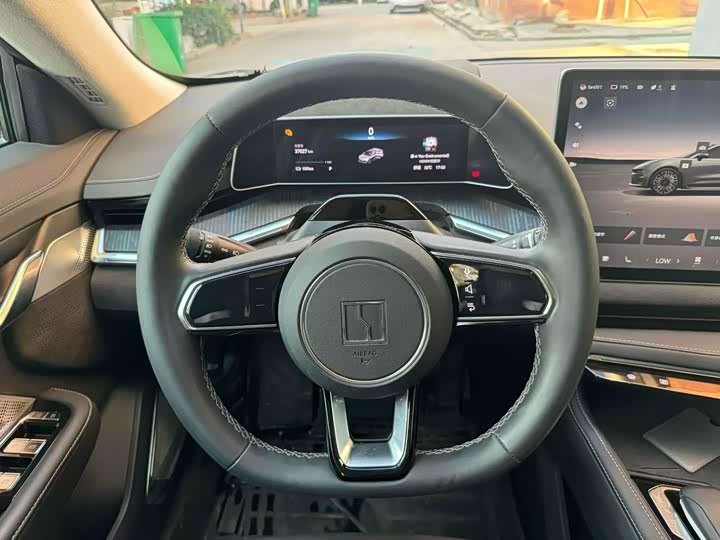 Фото 5 - Zeekr 001