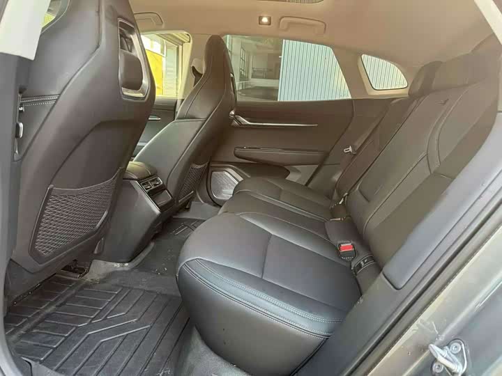 Фото 6 - Zeekr 001