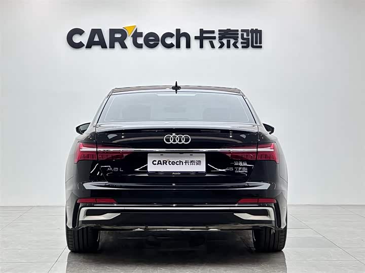 Фото 4 - Audi A6L