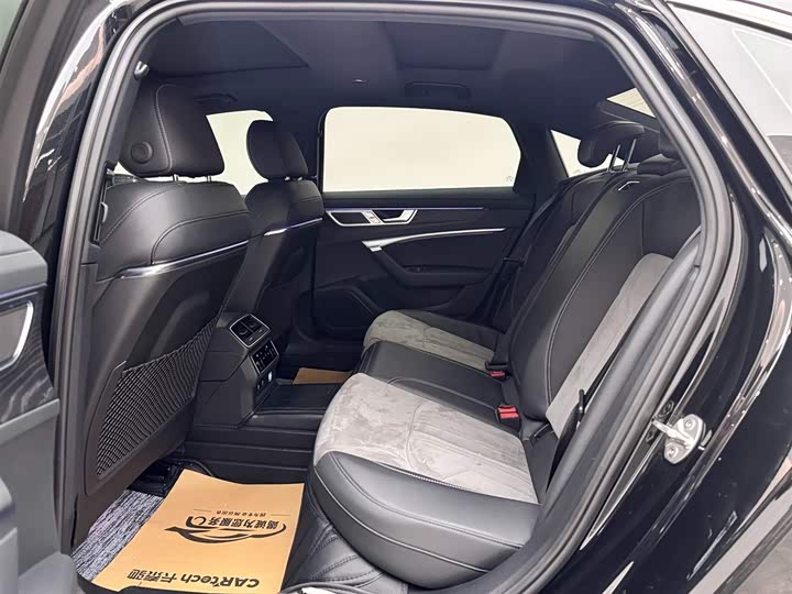 Фото 9 - Audi A6L