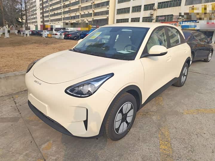 Фото 2 - Geely Galaxy Geome