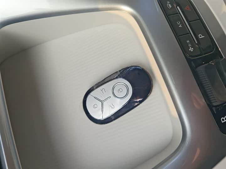 Фото 9 - Geely Galaxy Geome