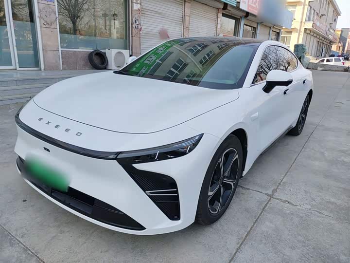 Фото 1 - Exeed Sterra ES