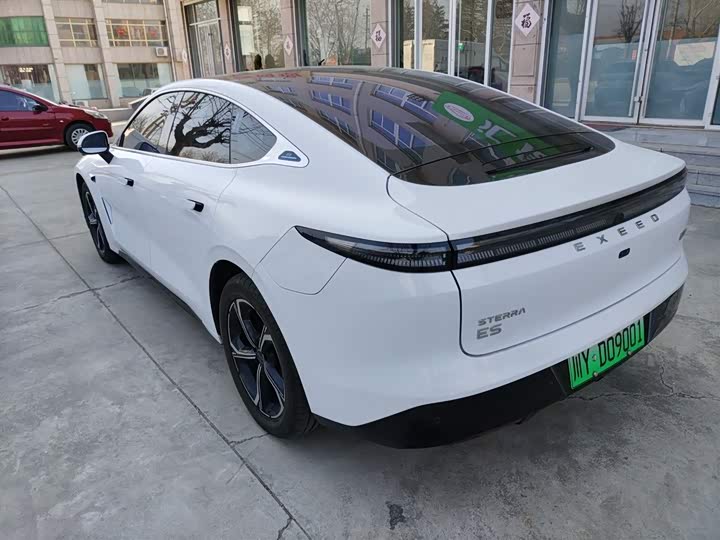 Фото 5 - Exeed Sterra ES