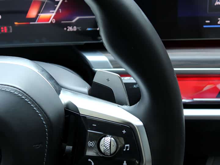 Фото 9 - BMW 7 Series