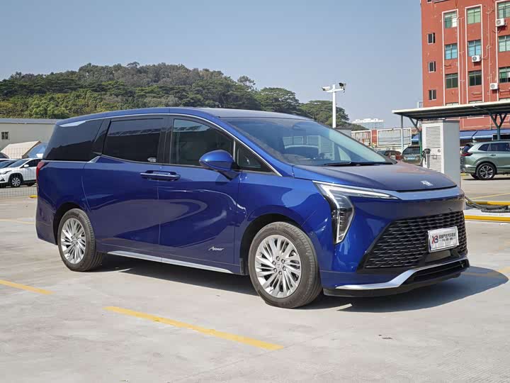 Фото 3 - Buick GL8 Century