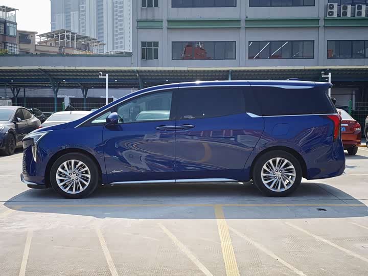 Фото 4 - Buick GL8 Century