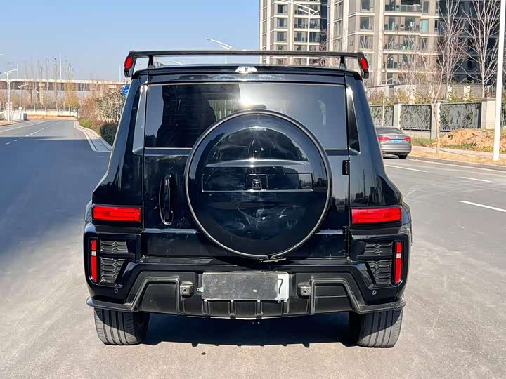 Фото 8 - Tank 700 Hybrid