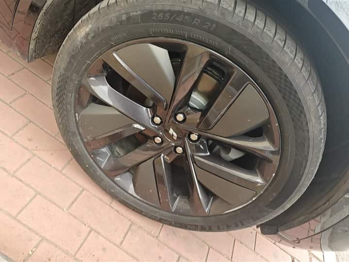 Фото 6 - LiXiang L8