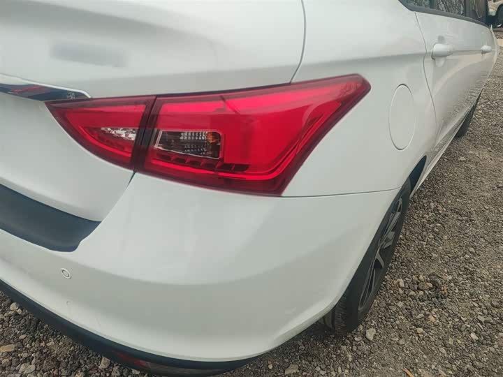 Фото 8 - Chery Arrizo 5