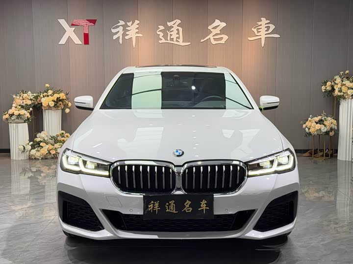 Фото 2 - BMW 5 Series