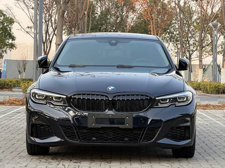 Фото 2 - BMW 3 Series