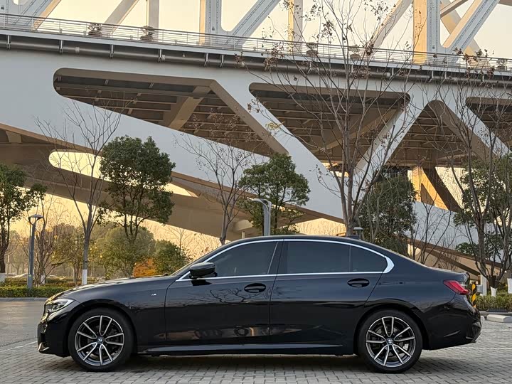 Фото 4 - BMW 3 Series