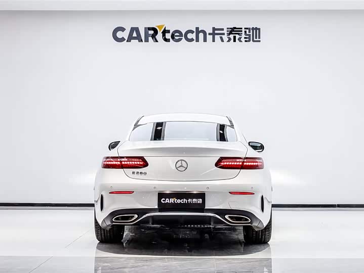 Фото 6 - Mercedes-Benz E-Class