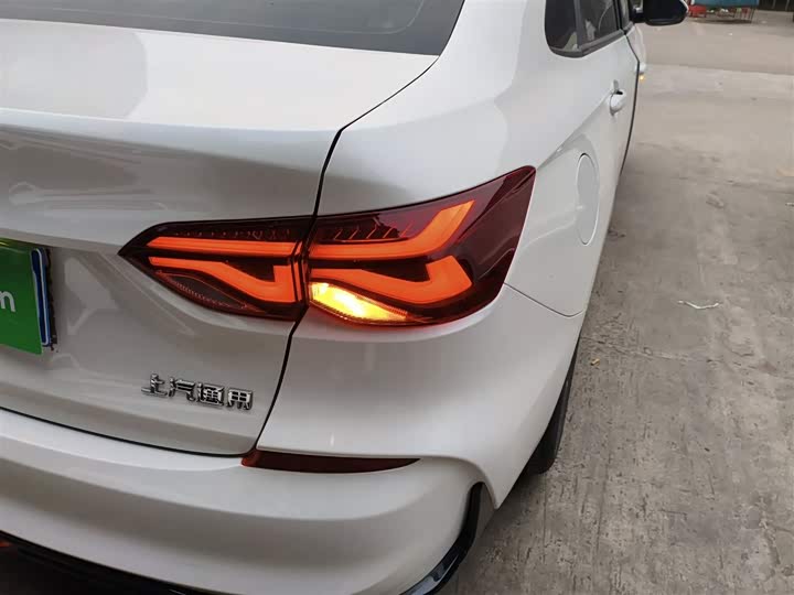 Фото 8 - Chevrolet Monza