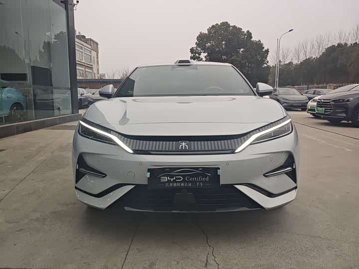 Фото 2 - BYD Song L