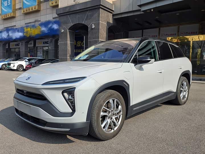 Фото 1 - Nio ES6