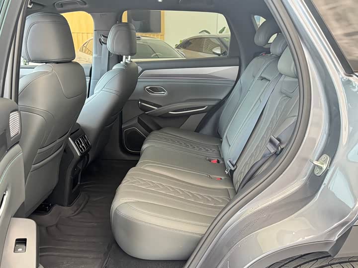 Фото 9 - BYD Song L DM-i Hybrid