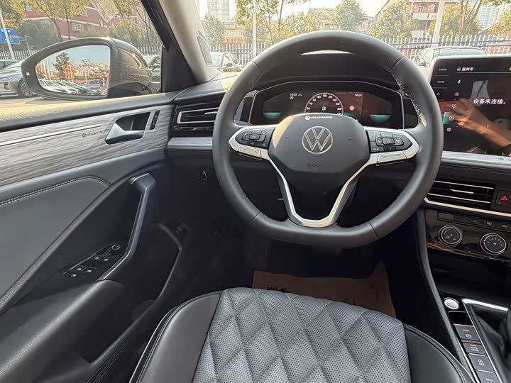 Фото 9 - Volkswagen Sagitar L