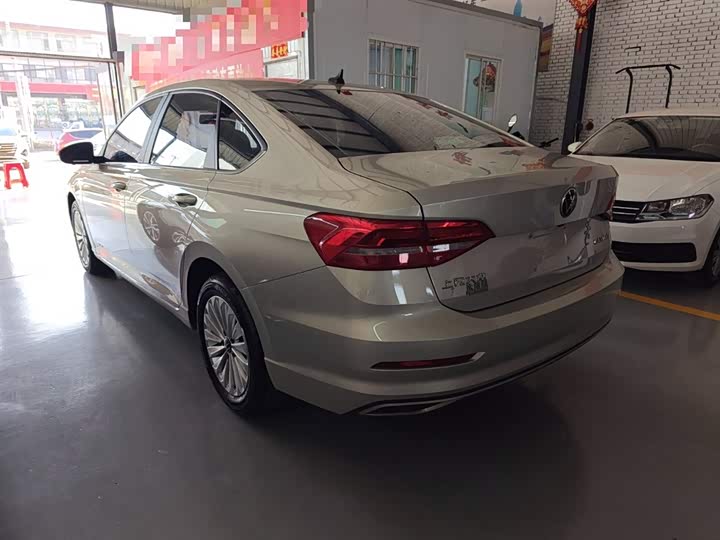 Фото 5 - Volkswagen Lavida