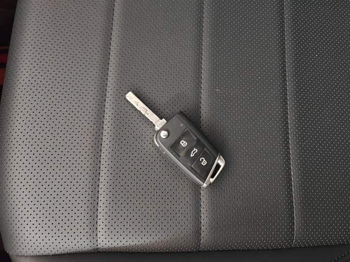 Фото 9 - Volkswagen Lavida