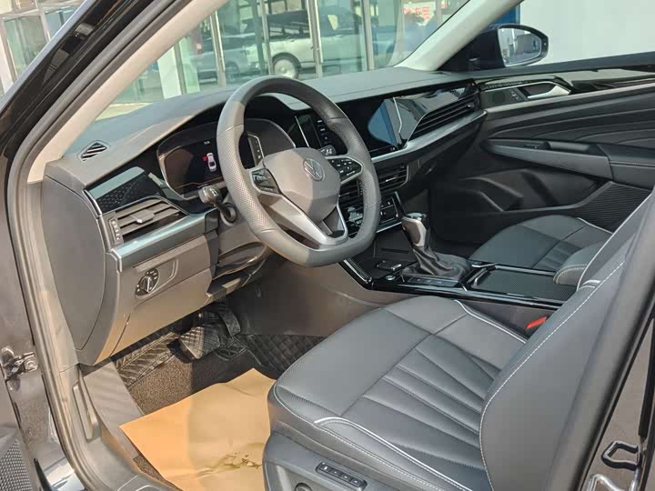 Фото 4 - Volkswagen Passat