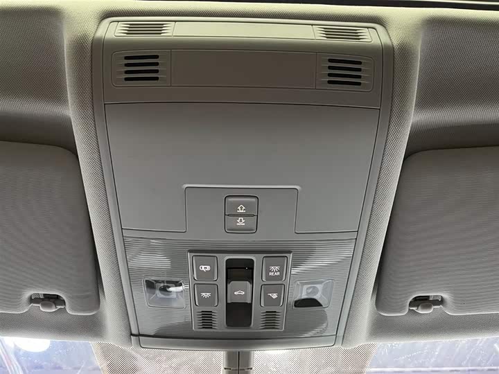 Фото 8 - Volkswagen Tayron