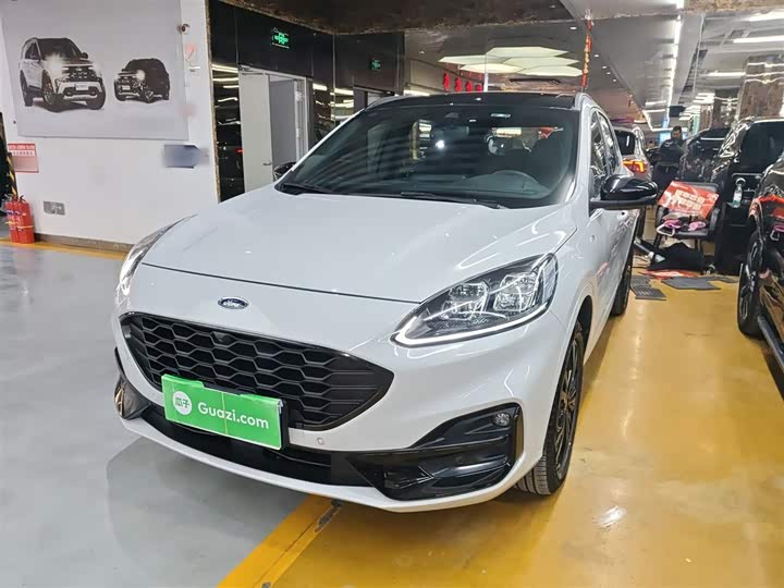 Фото 1 - Ford Escape