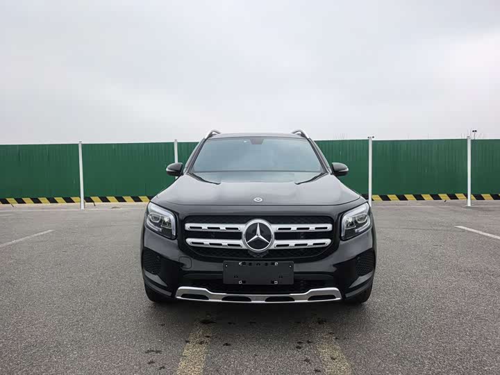 Фото 2 - Mercedes-Benz GLB-Class