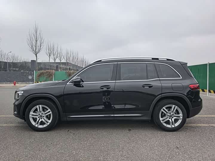 Фото 4 - Mercedes-Benz GLB-Class