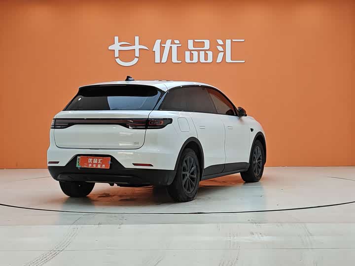 Фото 5 - Leapmotor C11