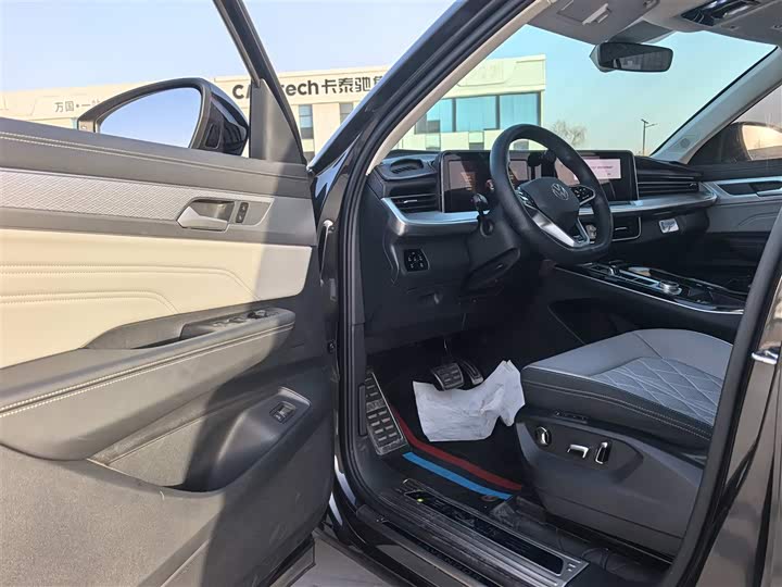 Фото 5 - Volkswagen Tavendor