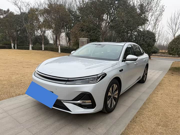 Фото 1 - Geely Galaxy A7