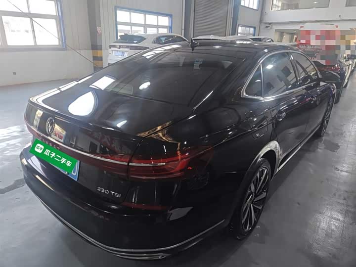 Фото 7 - Volkswagen Passat