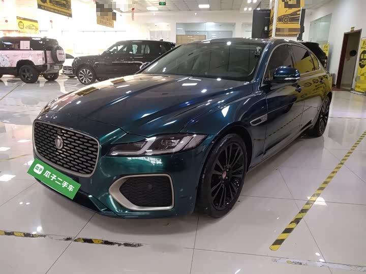 Фото 2 - Jaguar XF L