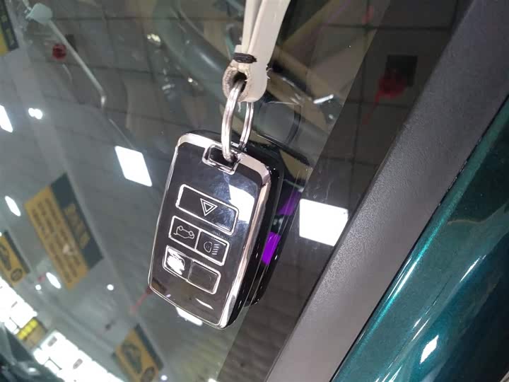 Фото 9 - Jaguar XF L