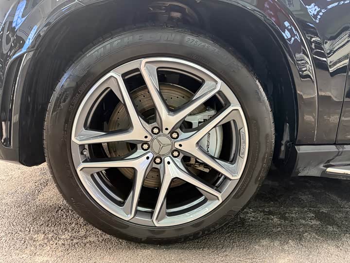 Фото 6 - Mercedes-Benz GLE-Class AMG