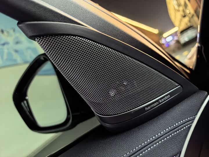 Фото 6 - BMW 5 Series Hybrid