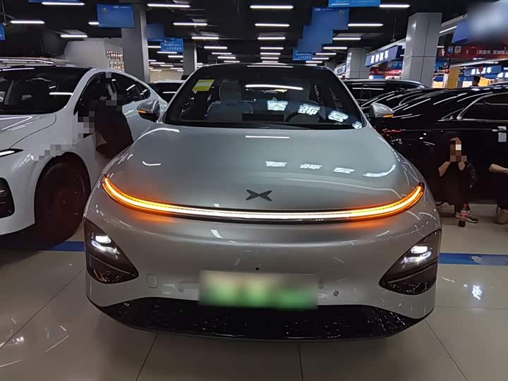 Фото 3 - XPeng G6