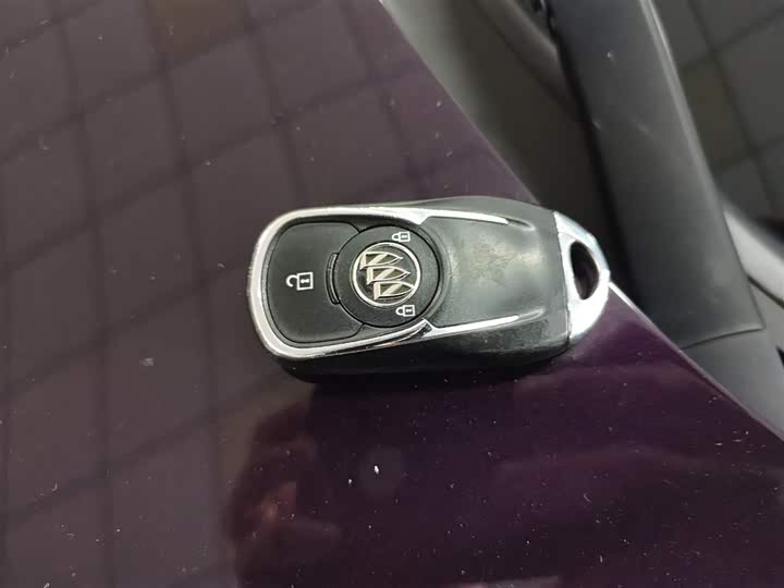 Фото 9 - Buick GL6