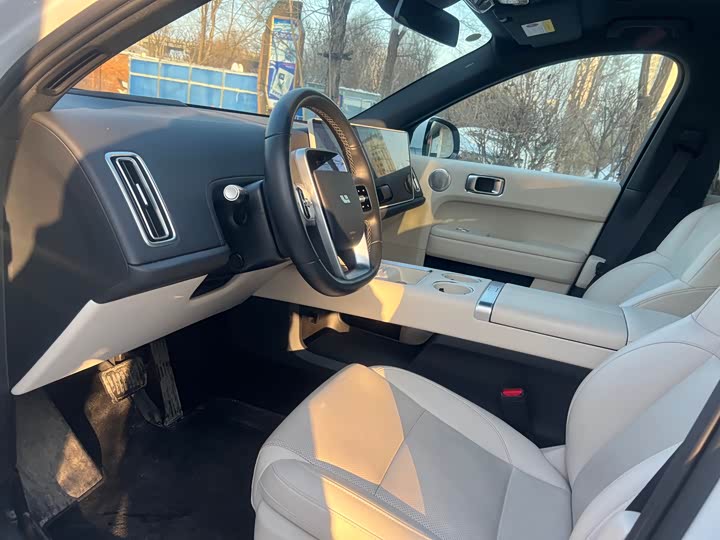 Фото 5 - LiXiang L6