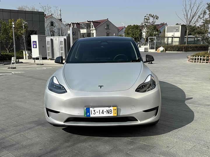 Фото 2 - Tesla Model Y